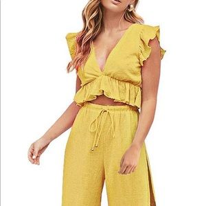 Cute bohemian yellow matching set with tags